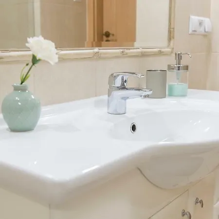 Riverside Apartment Plus Parking *