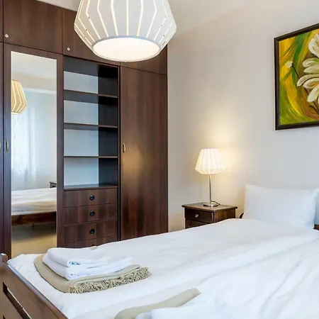 Riverside Apartment Plus Parking *