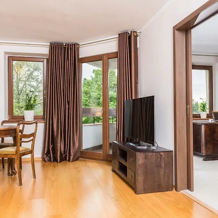 Riverside Apartment Plus Parking شقة