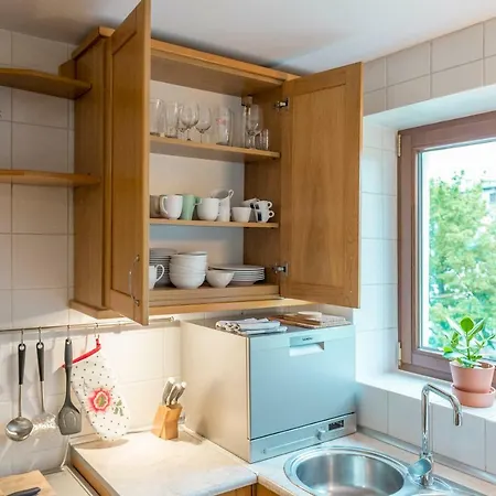 شقة Riverside Apartment Plus Parking